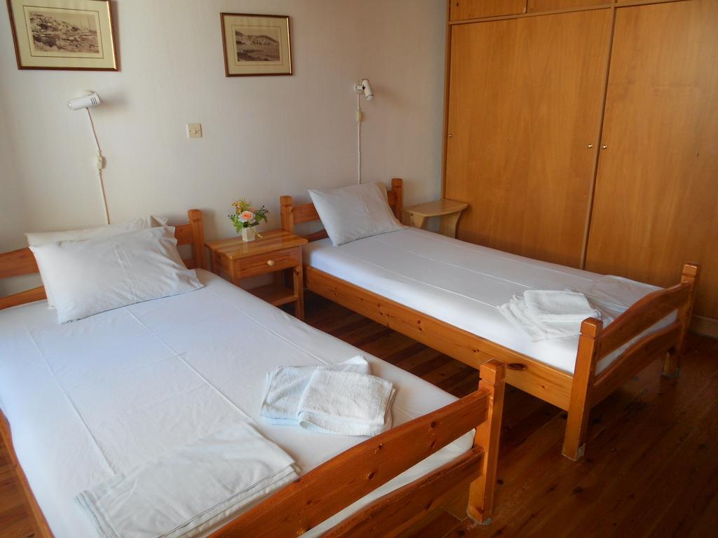 Aggela Guesthouse Skopelos Værelse billede